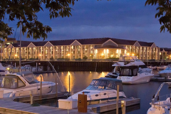 Double Tree Hotel Downtown Racine